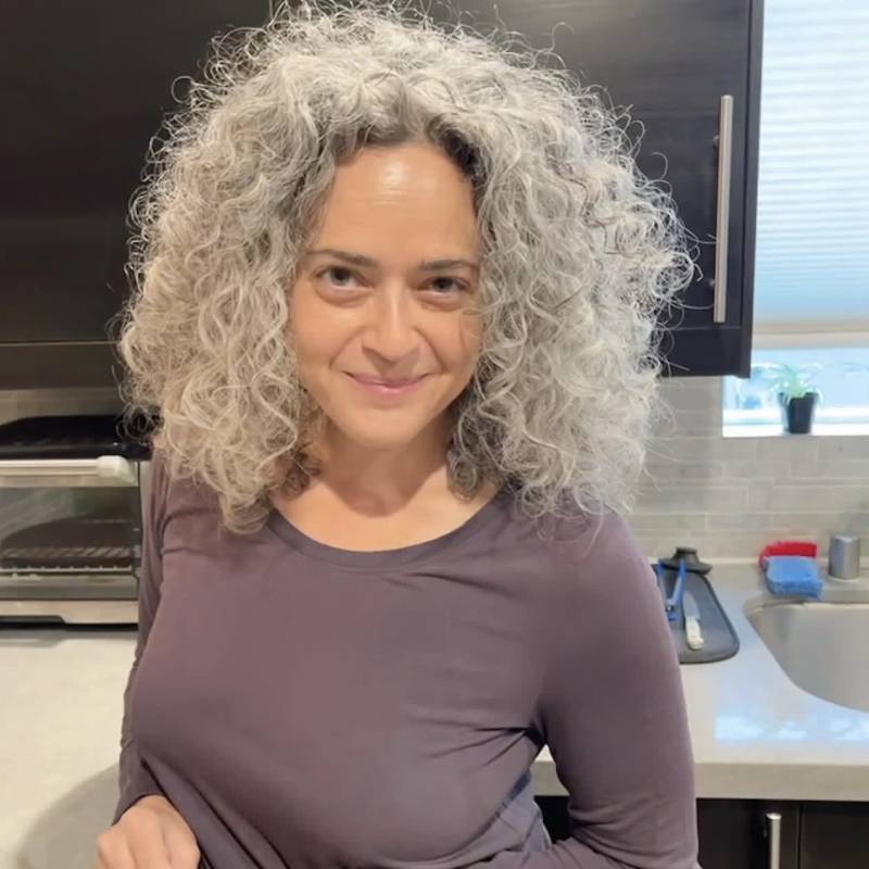 Victoria, 46, Messias