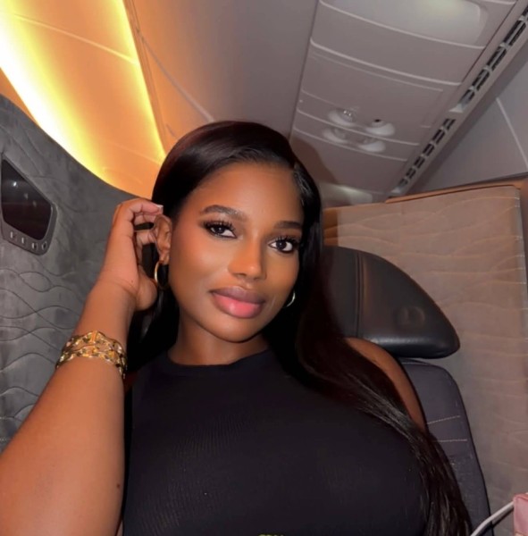 ANNA, 27, Taki
