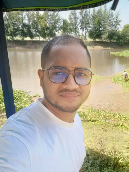 MD Alamgir, 29, Vanono