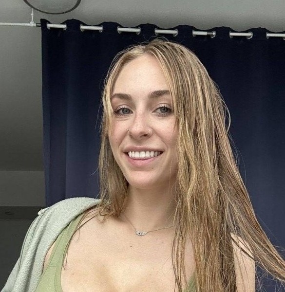 Mayy, 32, Nirpur