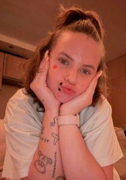 lisabenies, 31, Mutlru
