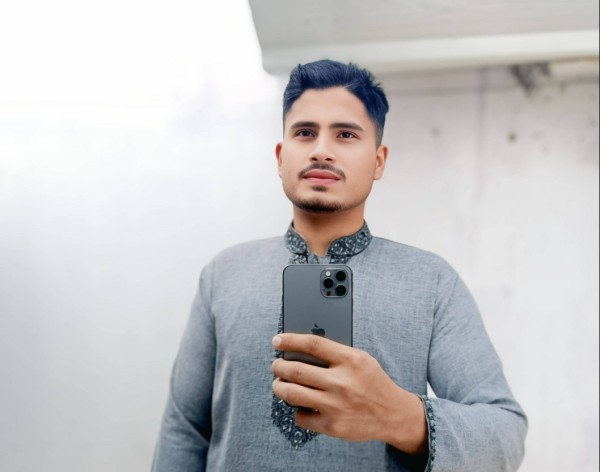 NAHIM, 26, Mojo