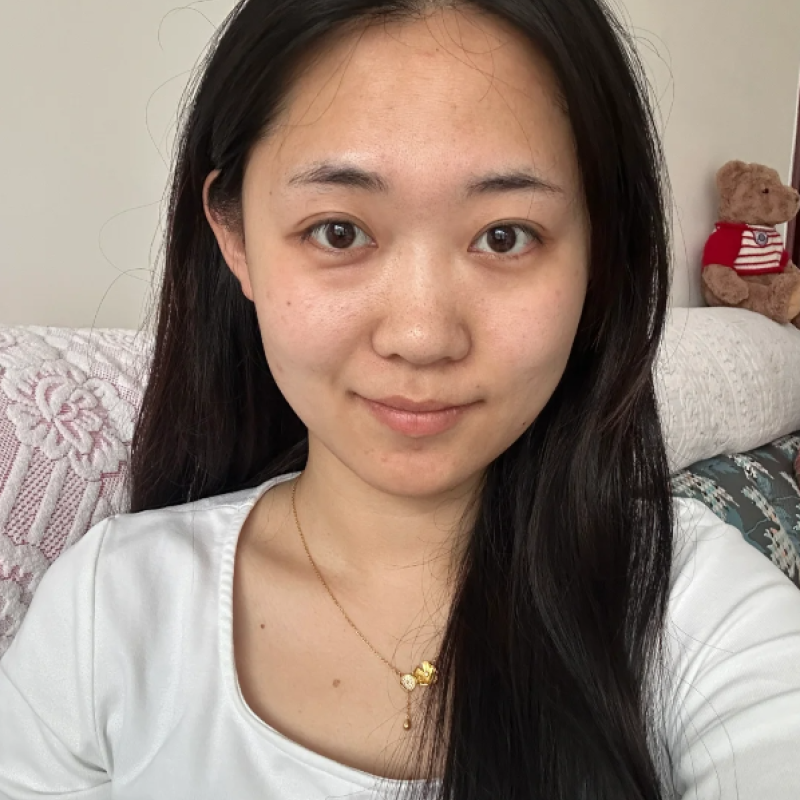 Lee, 33, Ozry