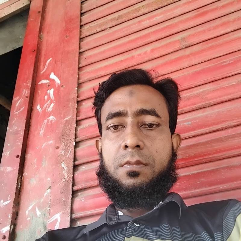 Monir, 37, Titel