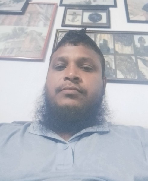 Arafat, 30, UK