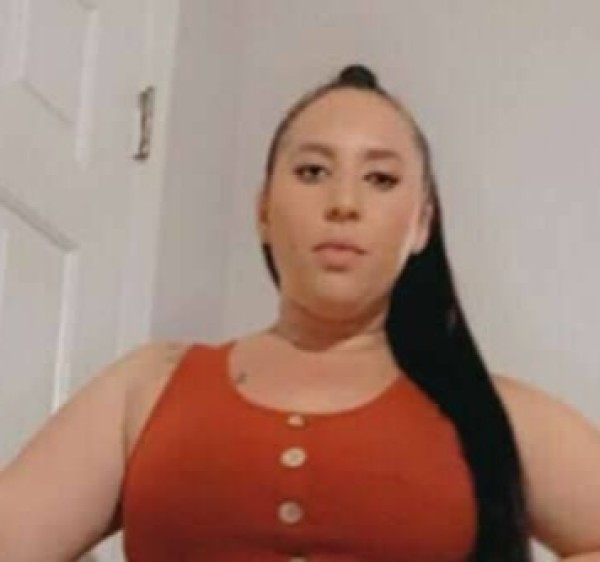 Angela, 33, Santa Magdalena