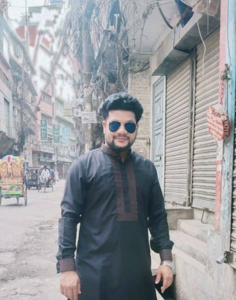 Md Samir, 35, Feriana