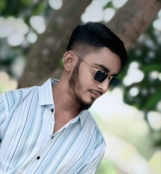 sksalim, 24, Dongula