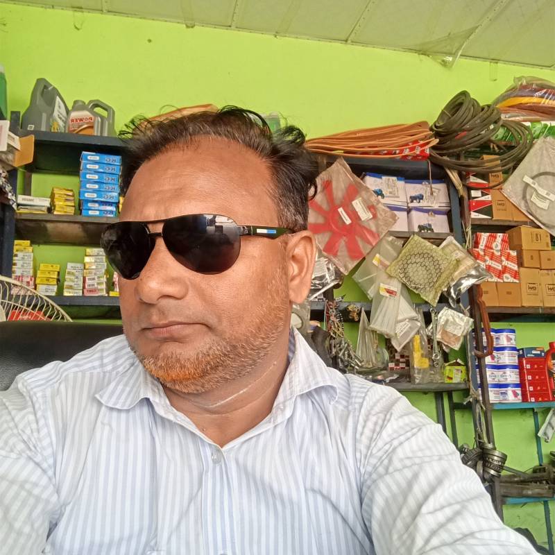 Yusof, 41, Torit