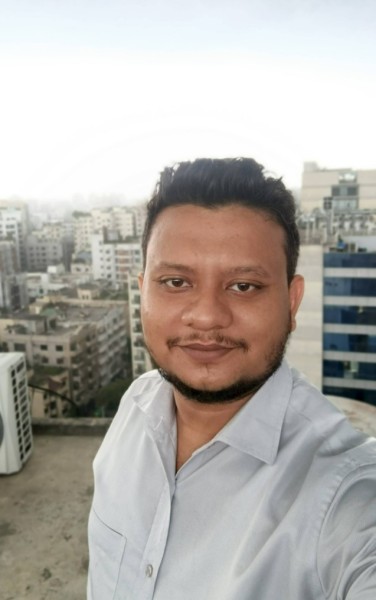Hasnain, 27, Camilla