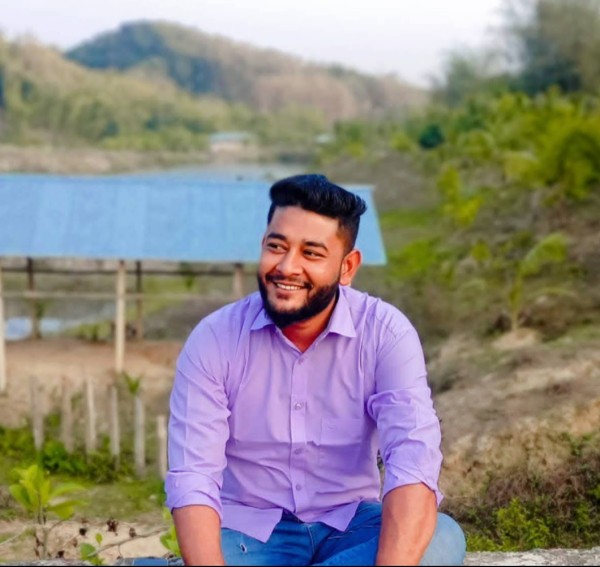 Md Ali Hussain, 25, Risch