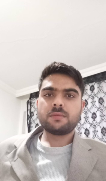 Ali, 25, Portland Oregon