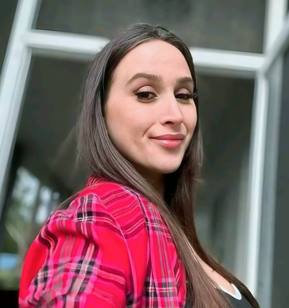 Natasha Adams, 34, Fez