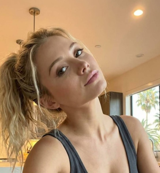 Kaddy reeves, 35, Batu