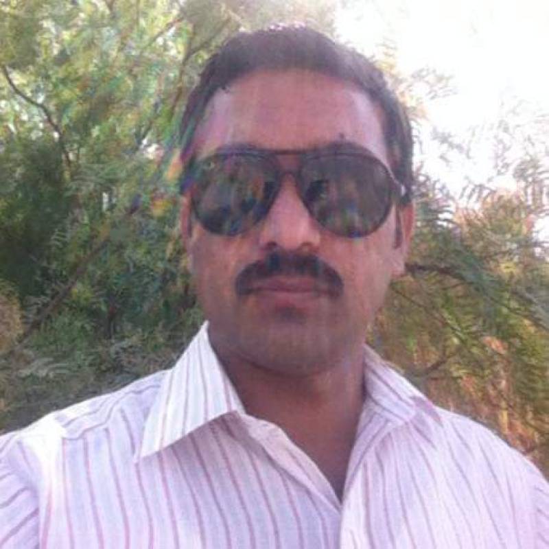 Ahmed, 43, Horsforth