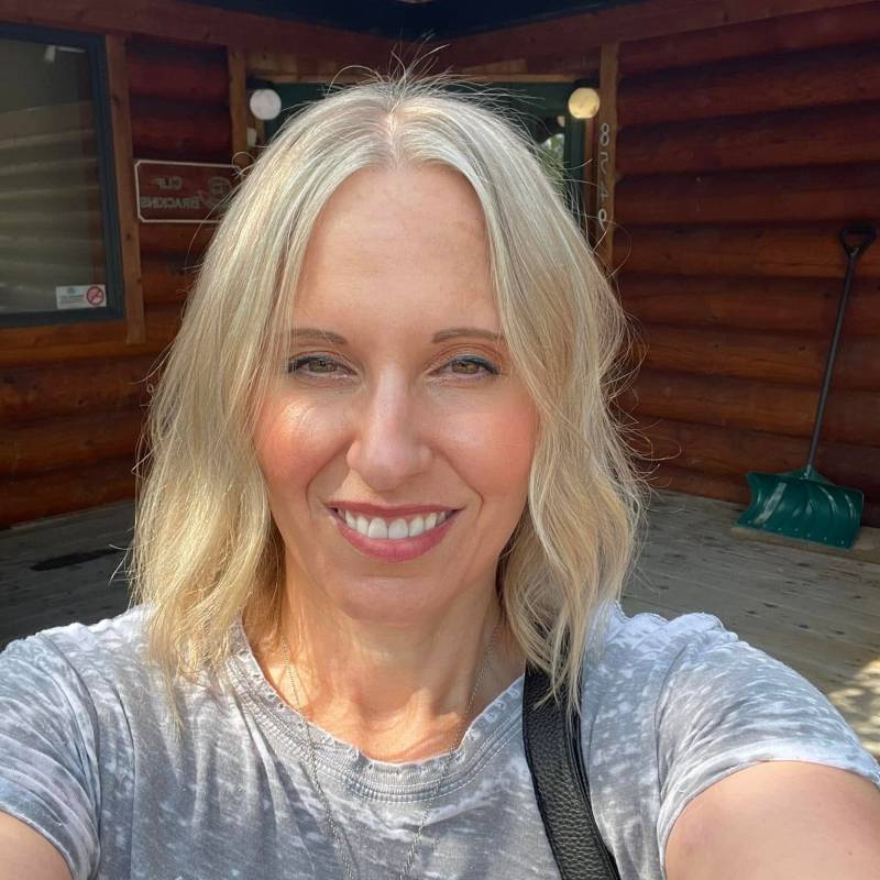Katia, 26, Kenley