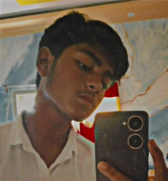 Shivam, 19, Isapur
