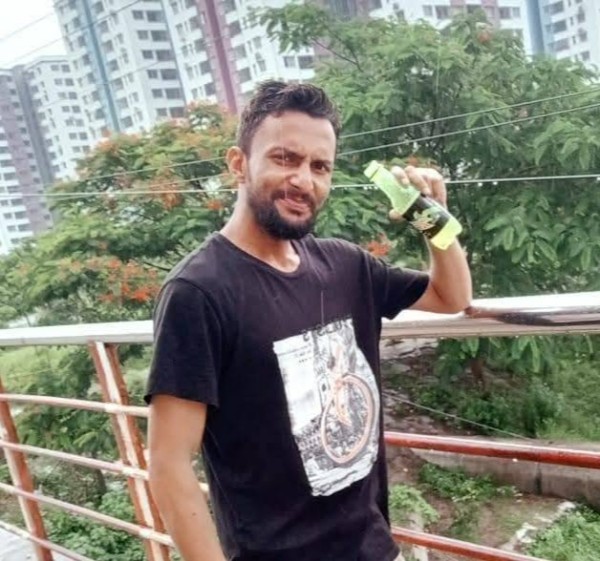 Emdadul, 38, Salaya