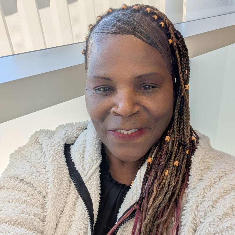 Carolyn, 65, Leme