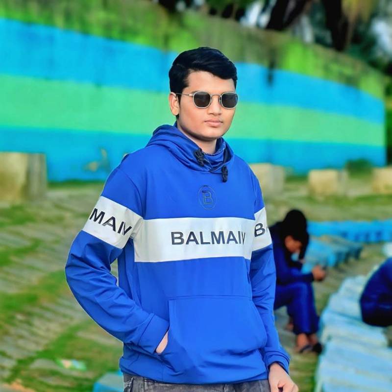 Hesam uddin, 26, Iceland