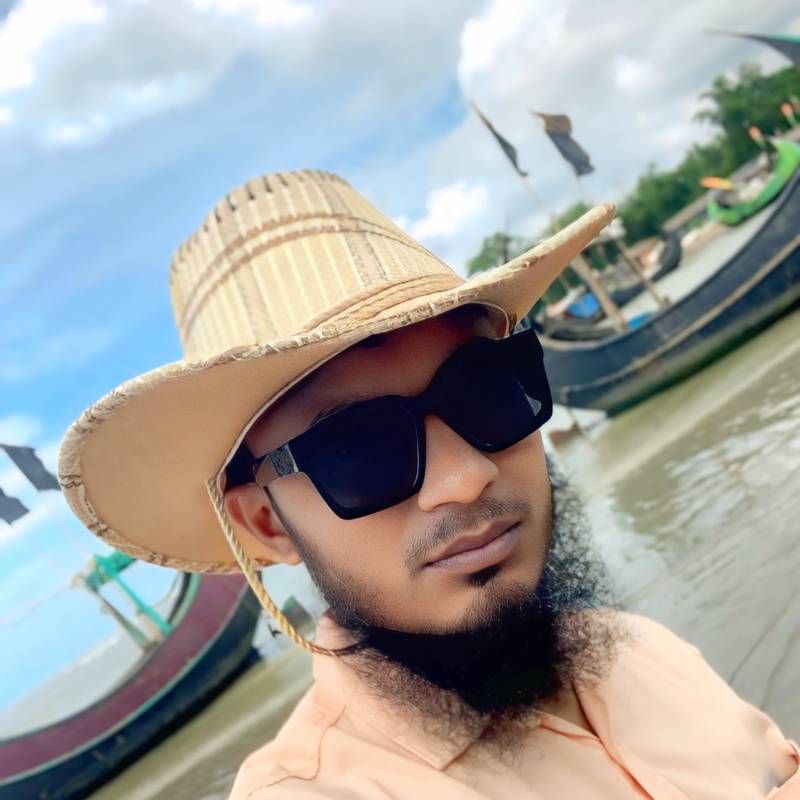 KHAN, 31, Bors