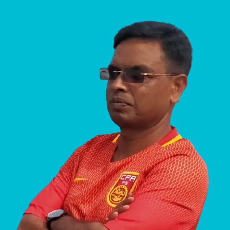 Musharaf, 36, Nuevo San Juan Parangaricutiro