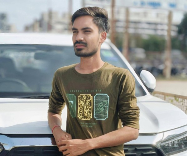 Dharmesh, 23, Rawalpindi