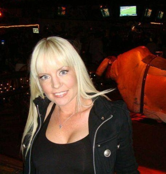 Cherry, 42, Camalaniugan