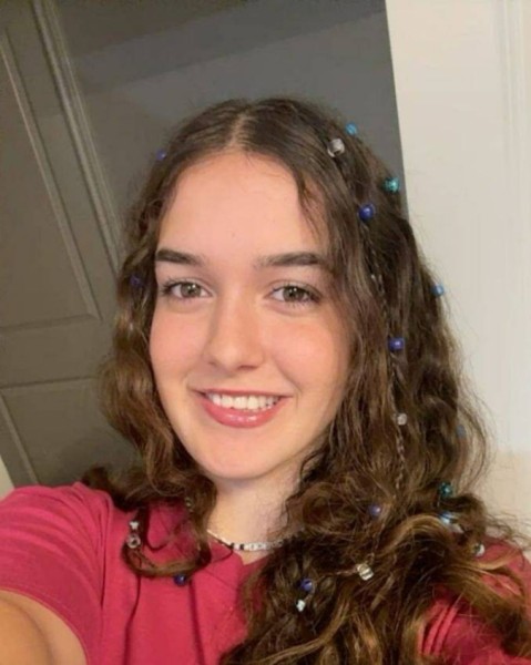 Rose, 21, Navi Mumbai