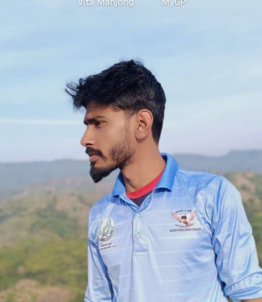 Rinko12, 27, Casale Monferrato
