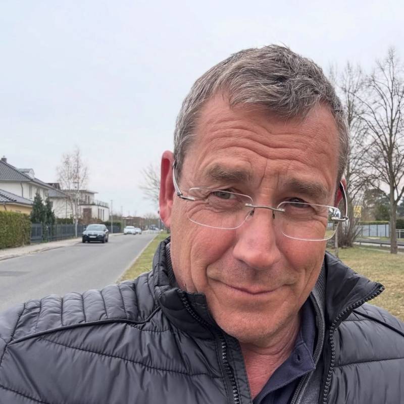 Eriksson, 68, Thakhk