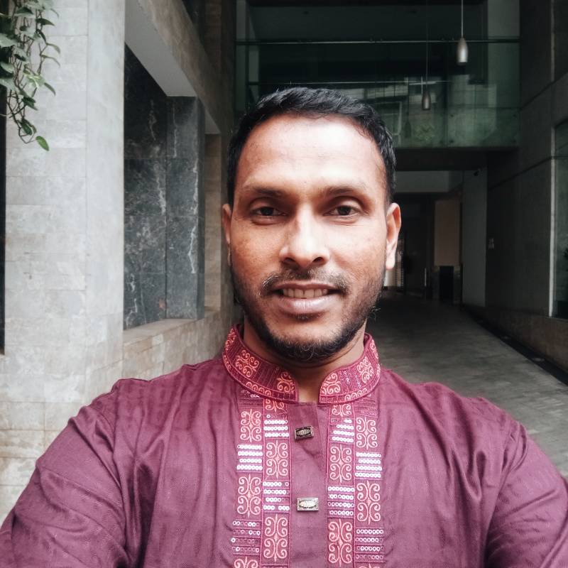 Khaled Hossain, 42, berlin
