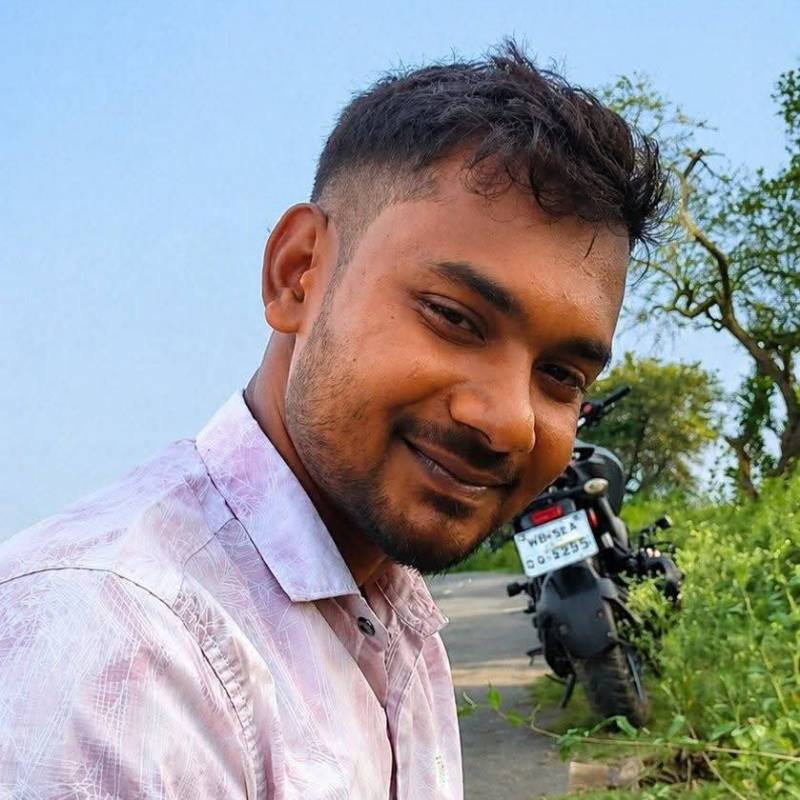Shakil, 30, Winchester