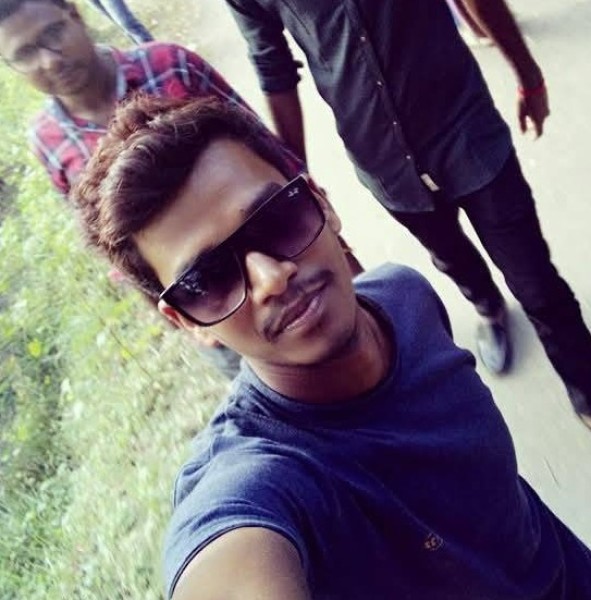 Akash, 25, Rianxo