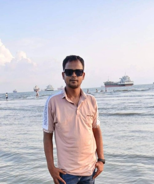 Md Bayzid Mondol, 37, Matinhos