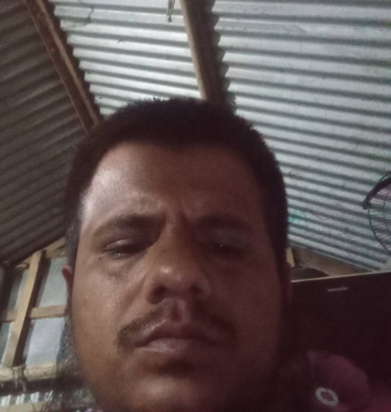 Noorhosen, 20, Salala