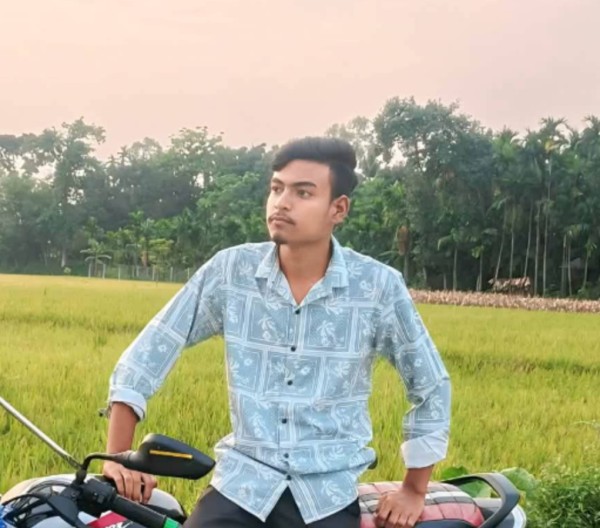 MD Bayezid hasan, 19, Birampurdinajpur