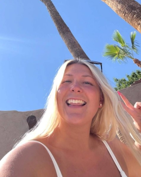 Rebecca, 38, West Bengal