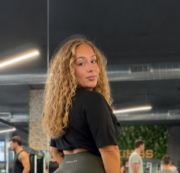 Alicia, 36, Oakham