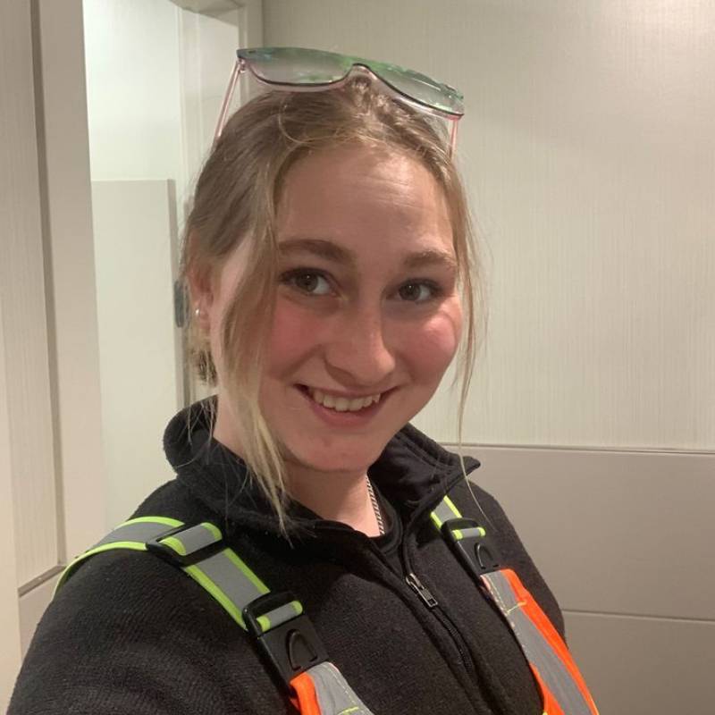 Brody, 42, Anosiala