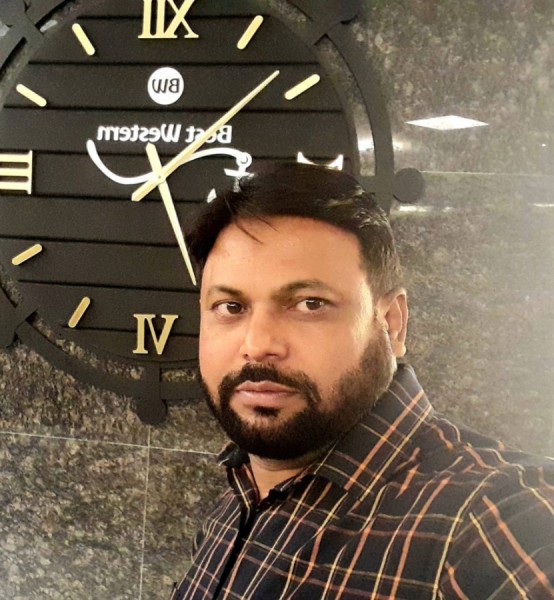 Akbar Hossain, 38, Pimpalgaon Raja