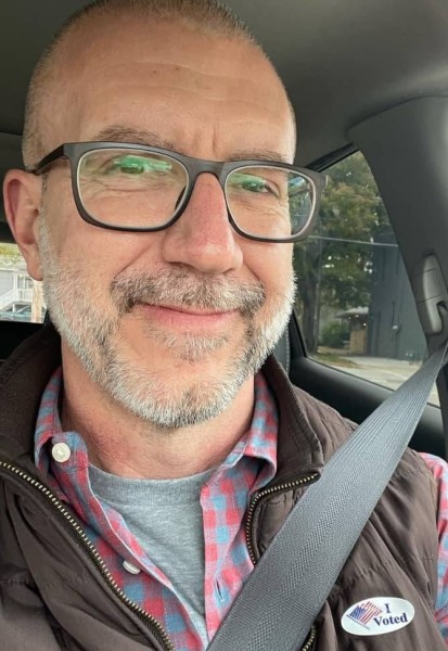 Ben Henry, 61, Jkkk
