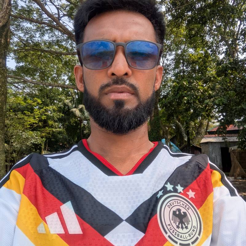 Suyeb, 38, Nusa Tenggara Timur