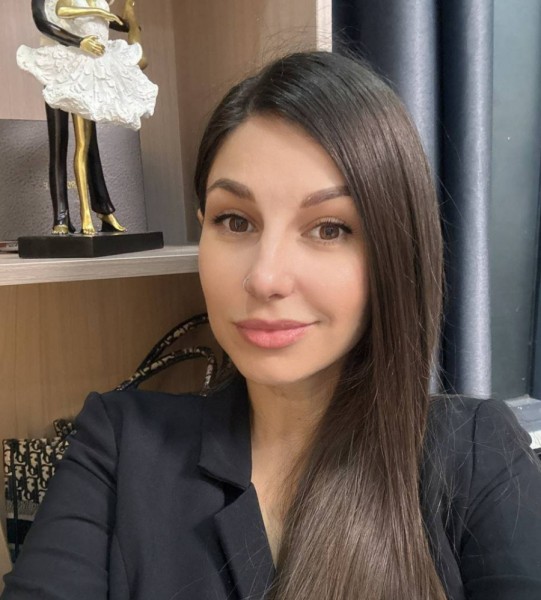 Sofia, 36, Astoria