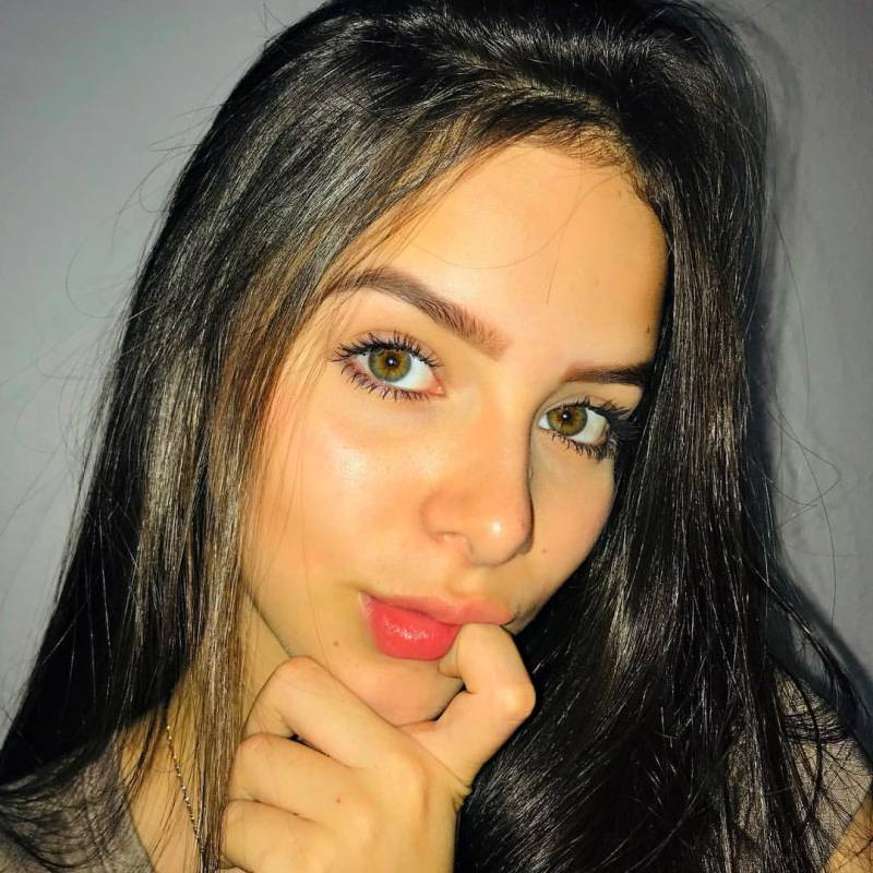 jesseniatanya dating