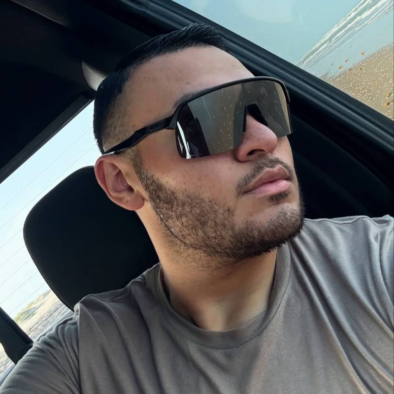 https://waydate.com dating Alejandro in United States
