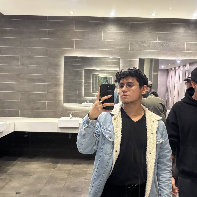 Renzo dating