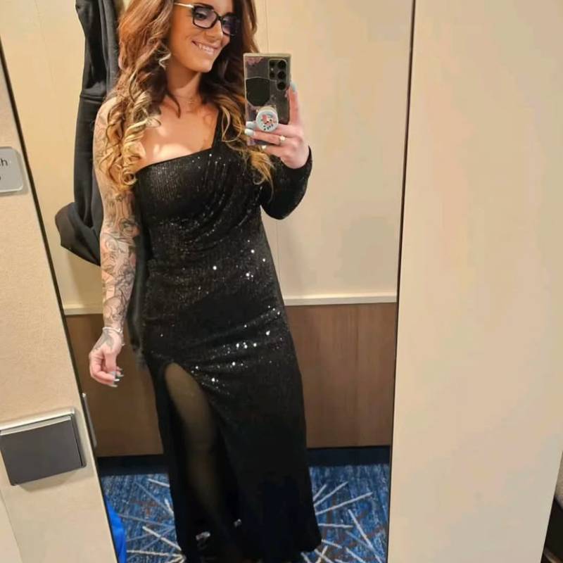 Monica_magic dating