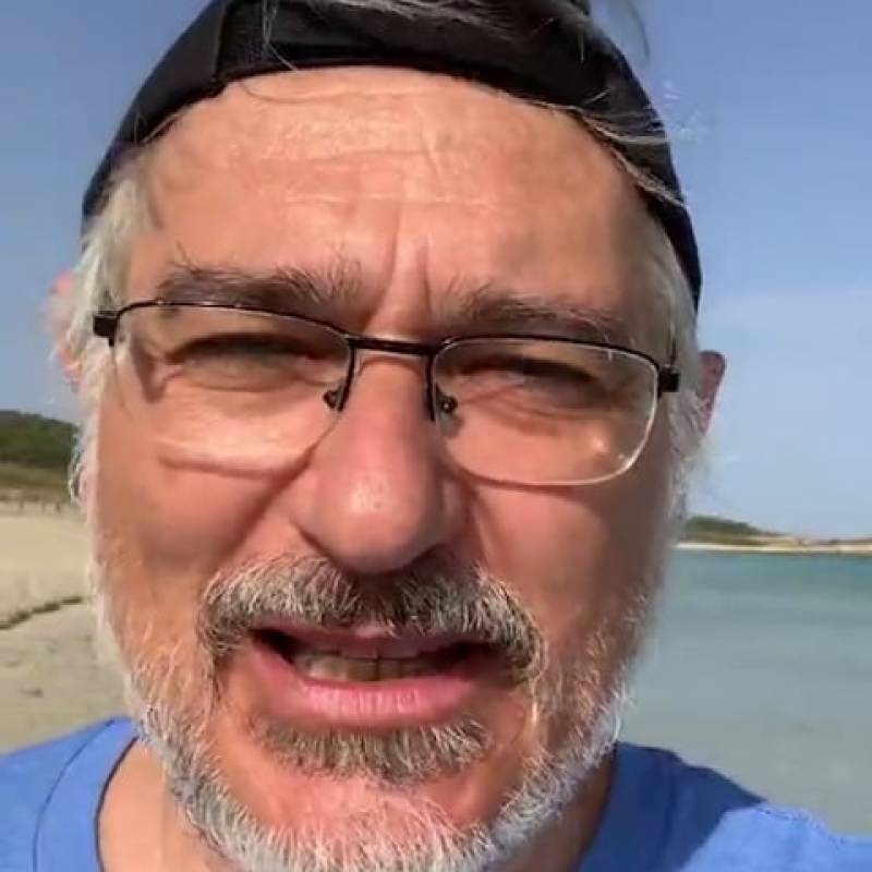 Jamesharveylove dating