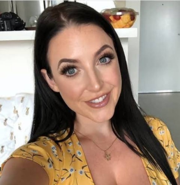 RileyReid85952 dating